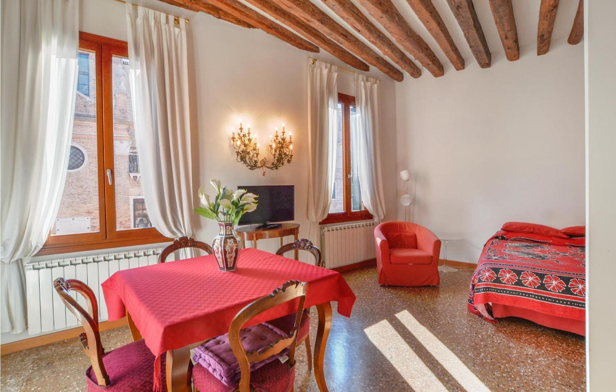 Stunning Apartment In Venezia With Kitchenette エクステリア 写真