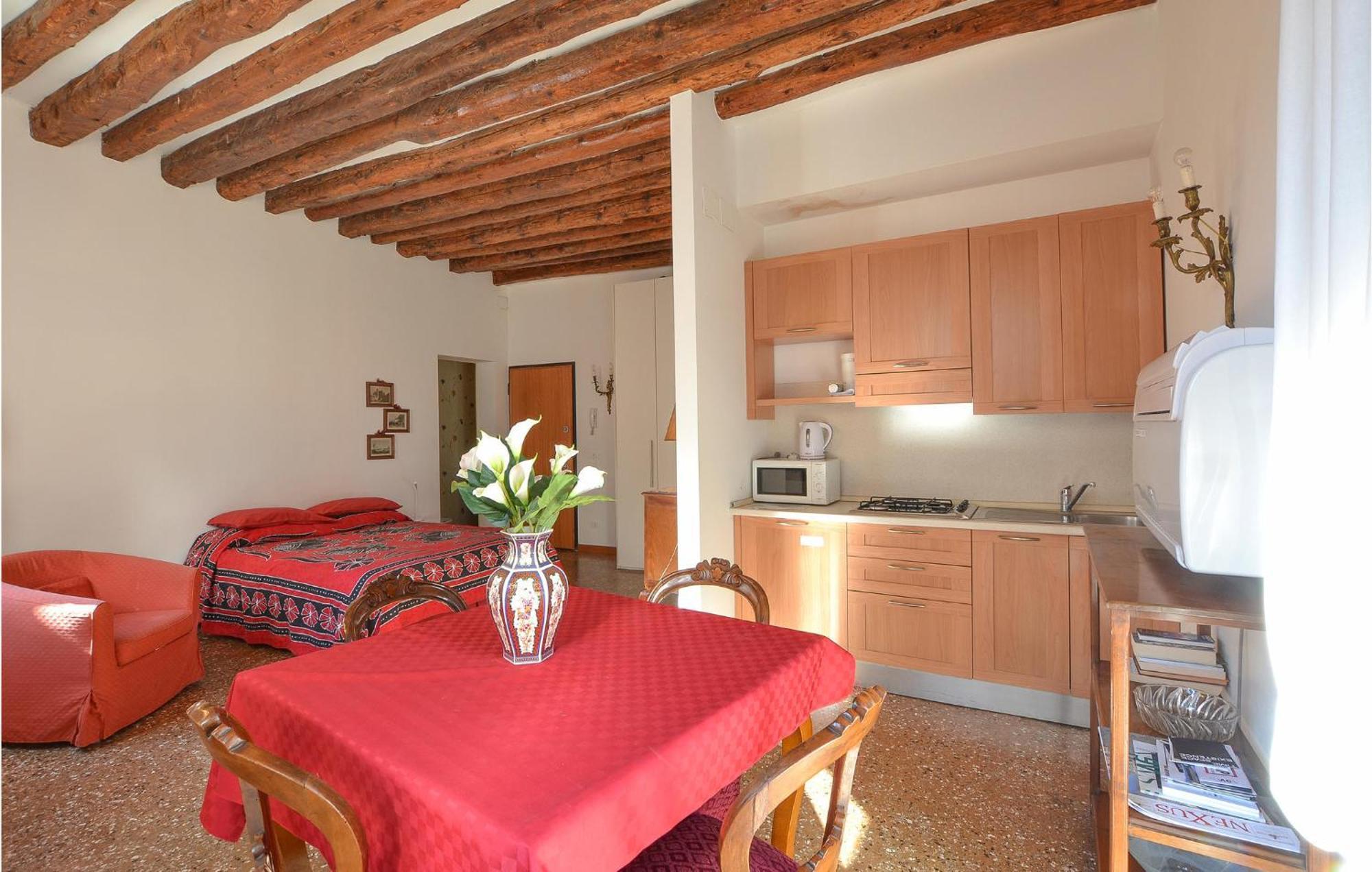 Stunning Apartment In Venezia With Kitchenette エクステリア 写真