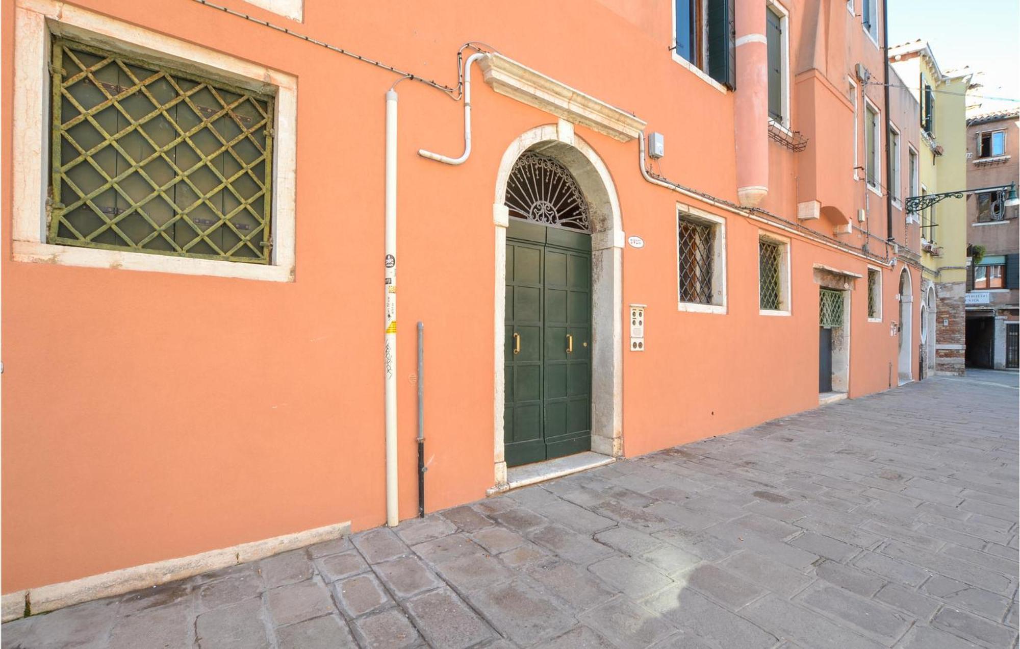 Stunning Apartment In Venezia With Kitchenette エクステリア 写真